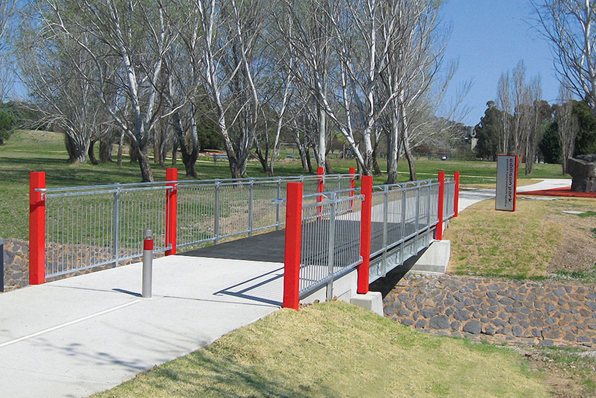 Steel Pedestrian Bridges By Landmark Products – Selector