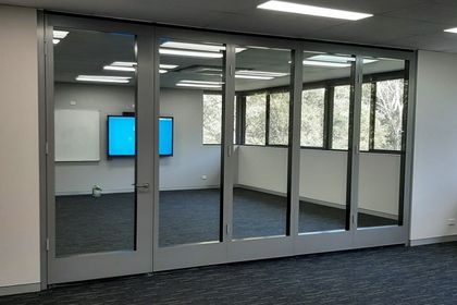 Bildspec Konnect double-glazed operable walls